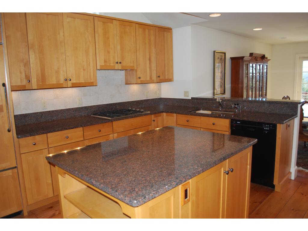 27 Highland Ridge, Unit 27 New London, NH 03257 - Photo 15 of 23 Gallery Image 15