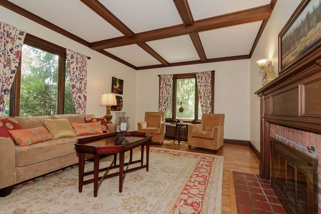 6 Stella Road Belmont, MA 02478 - Photo 4 of 30 Gallery Image 4