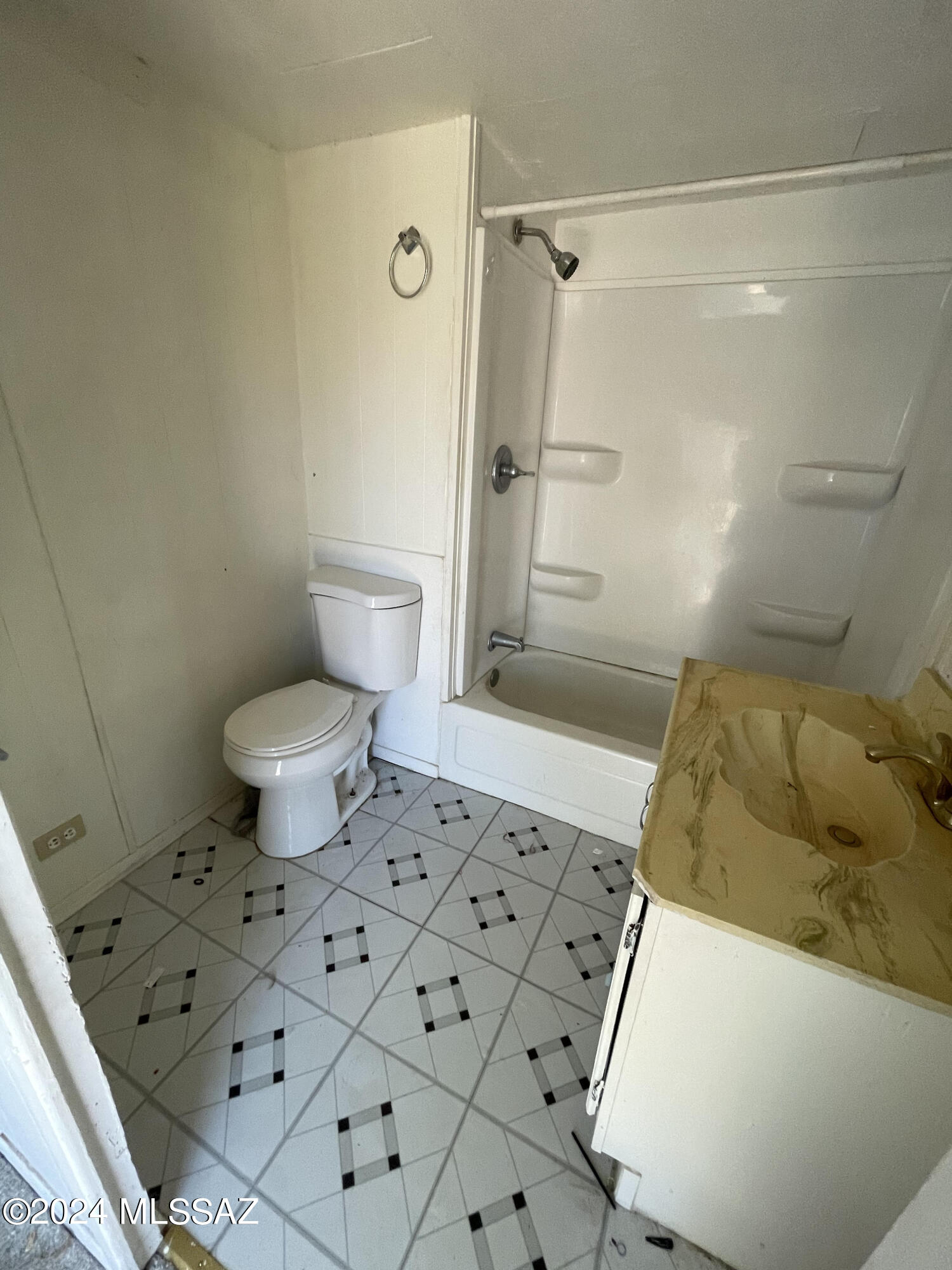 1741 West Wetmore Road, Unit 5 Tucson, AZ 85705 - Photo 4 of 7