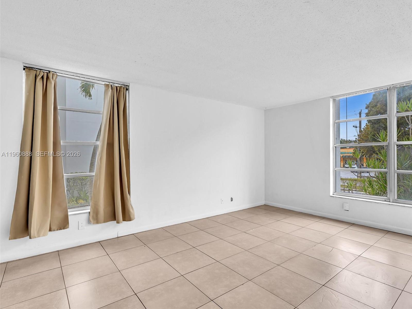 6901 Cypress Road, Unit B12 Plantation, FL 33317 - Photo 18 of 30