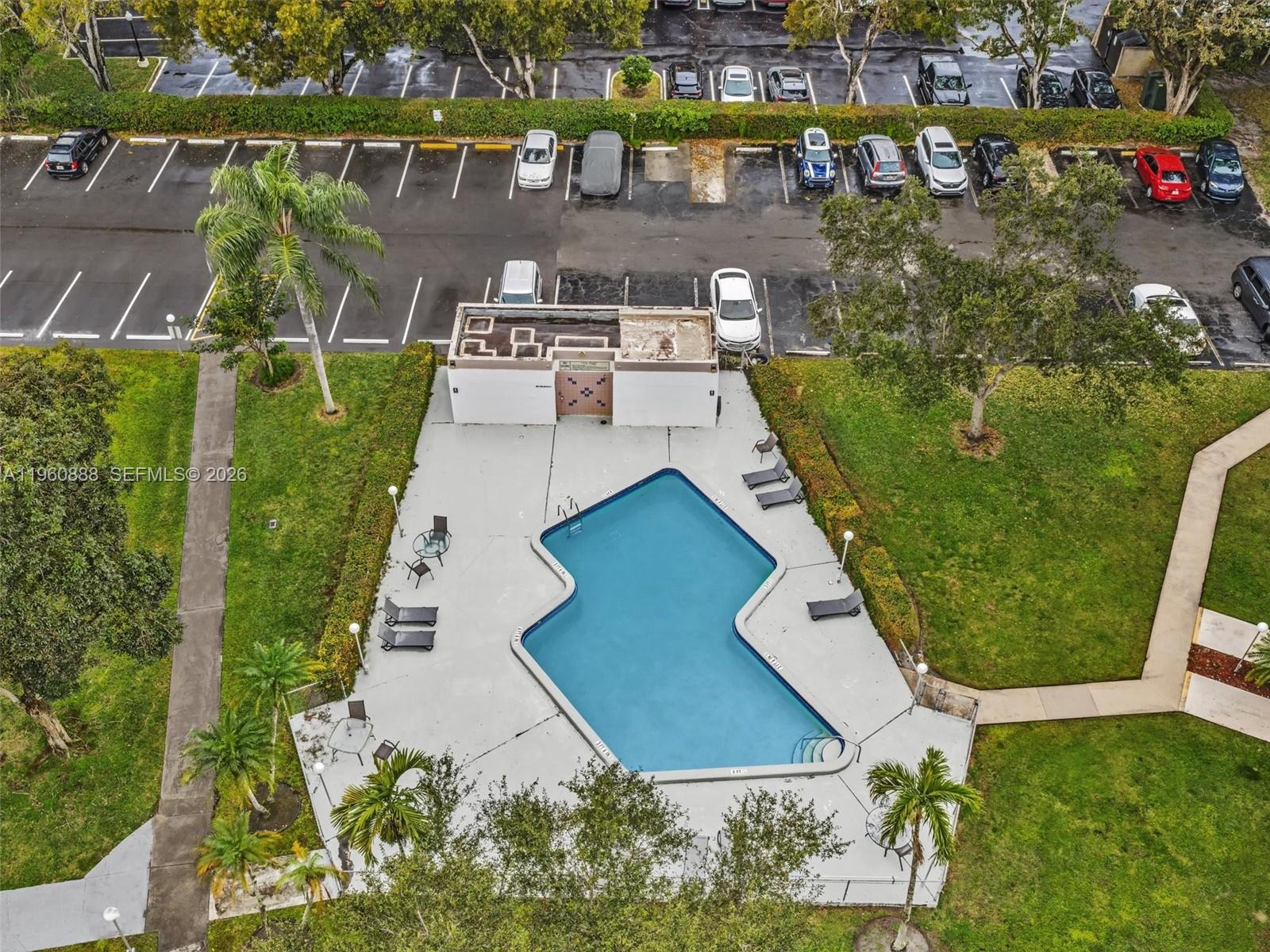 6901 Cypress Road, Unit B12 Plantation, FL 33317 - Photo 30 of 33 Gallery Image 30