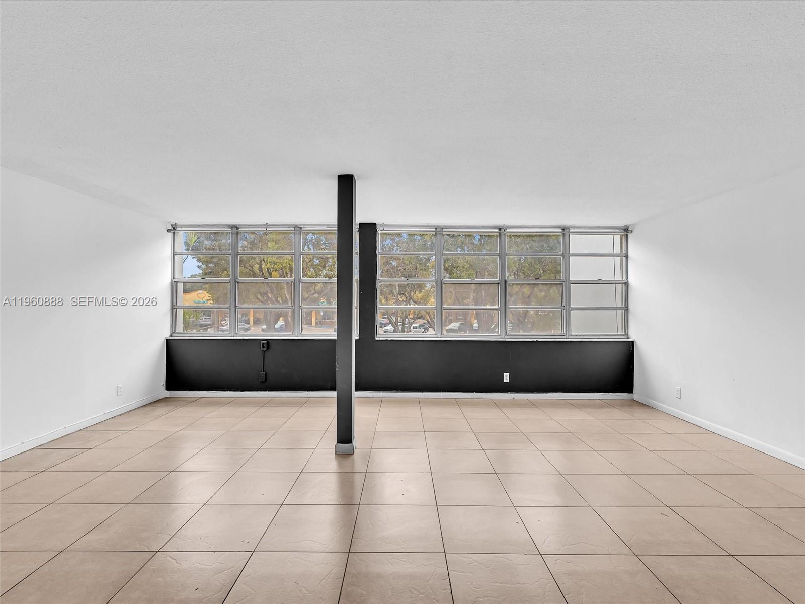 6901 Cypress Road, Unit B12 Plantation, FL 33317 - Photo 7 of 30