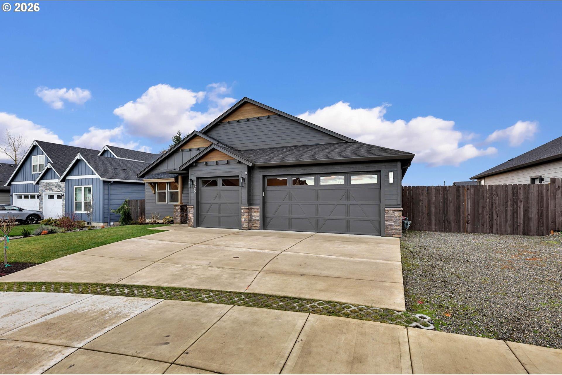 825 South Goose Loop Ridgefield, WA 98642 - Photo 2 of 31 Gallery Image 2