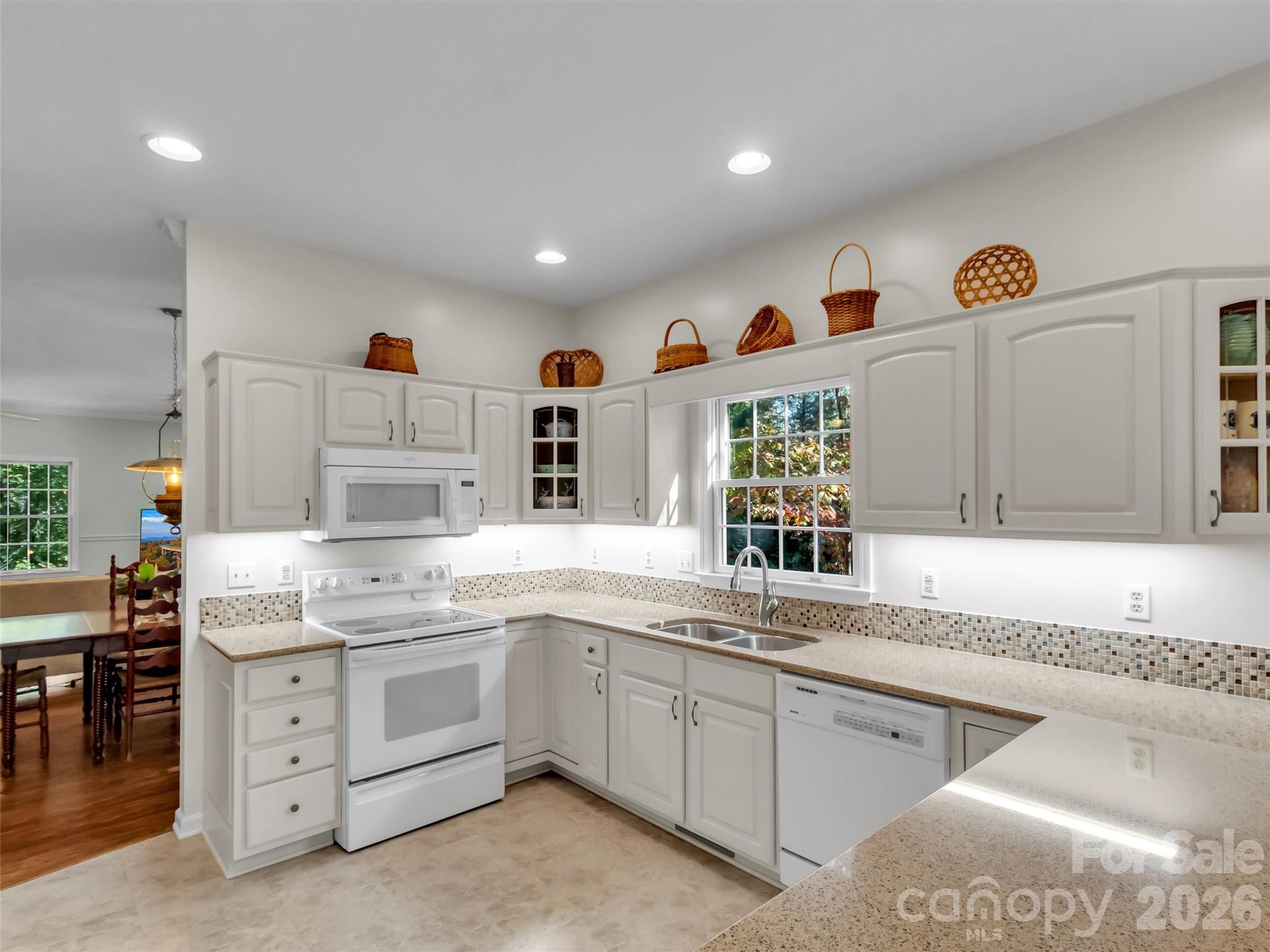 132 Aldersgate Road Waynesville, NC 28786 - Photo 10 of 41 Gallery Image 10