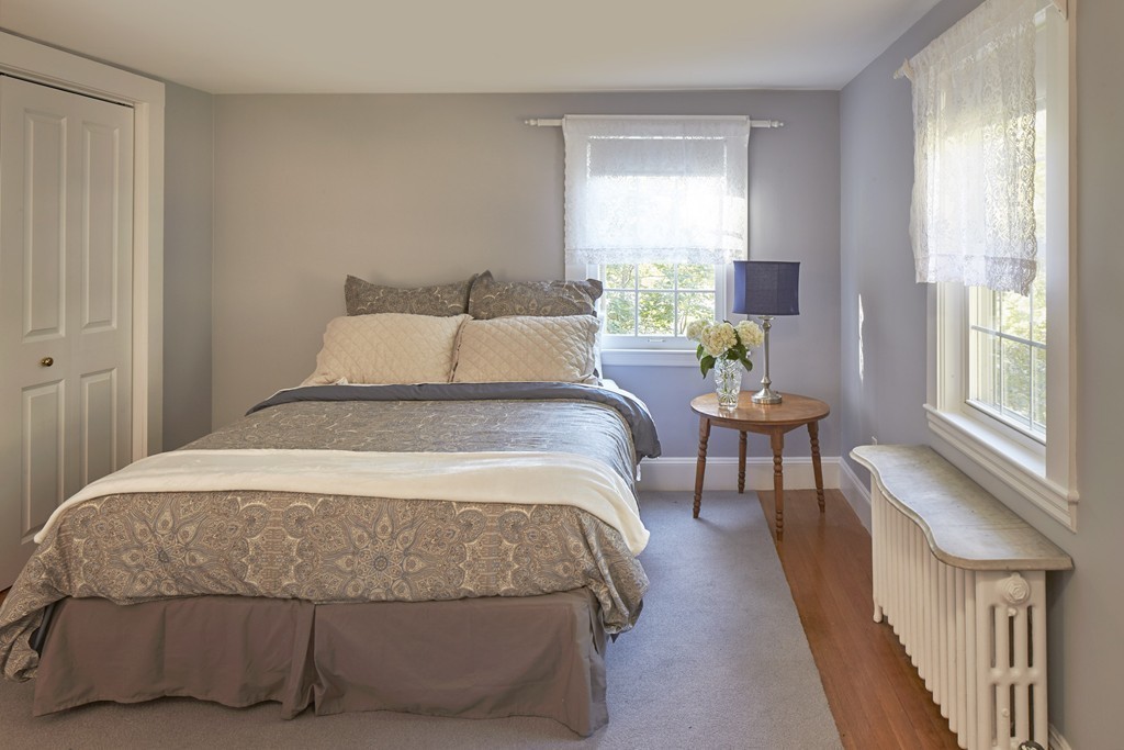 12 Sabrina Road Wellesley, MA 02482 - Photo 8 of 12