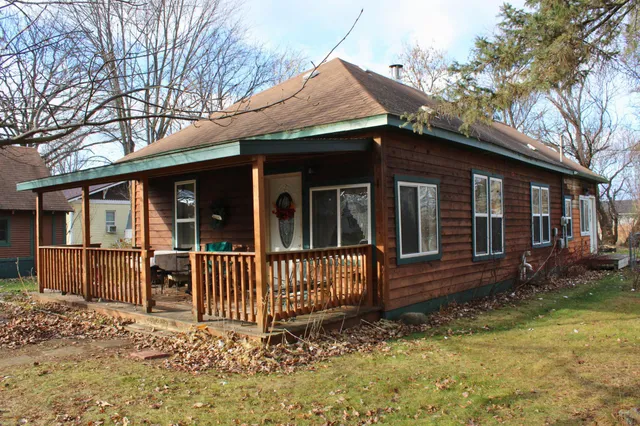 $125,000 | 411 Cook Street, Palisade, MN 56469