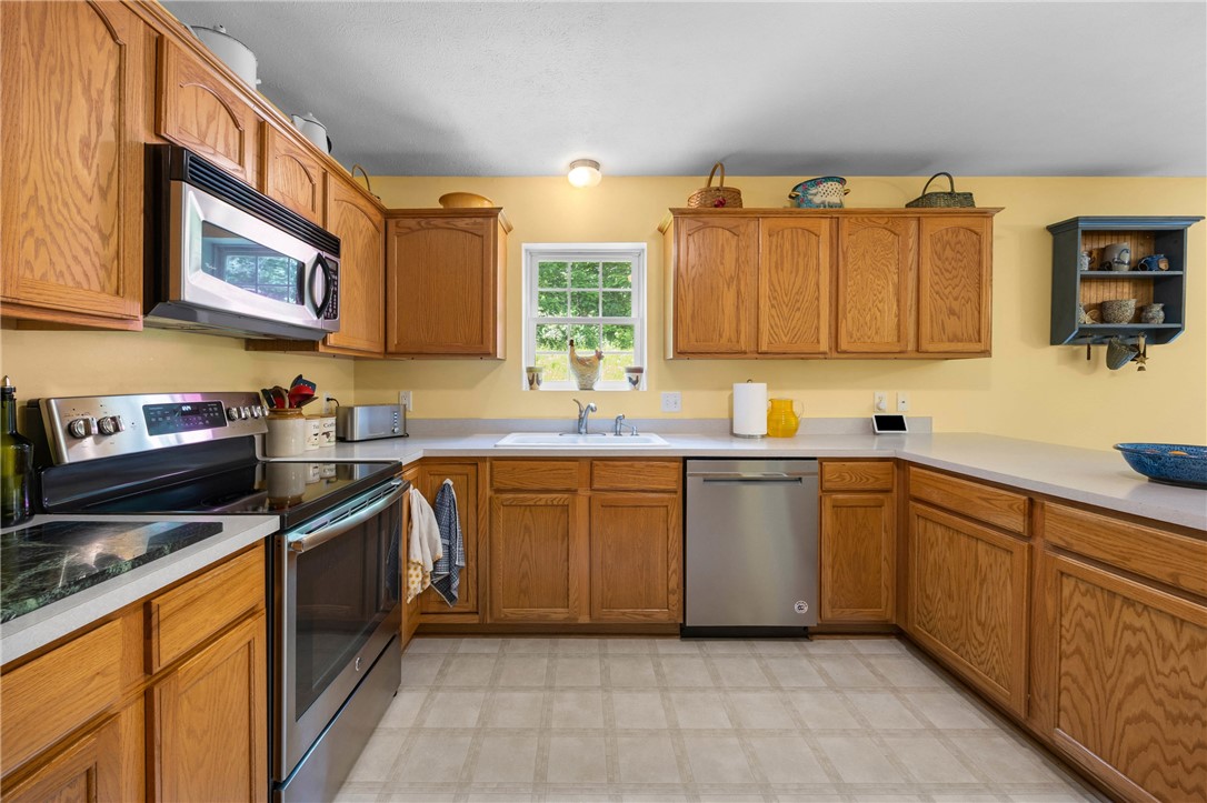 9052 Raspberry Hill Richmond, NY 14466 - Photo 14 of 50