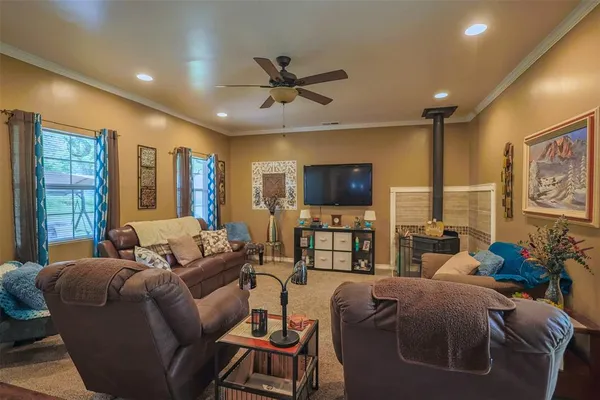 $580,000 | 309 Tejas Trail, Springtown, TX 76082