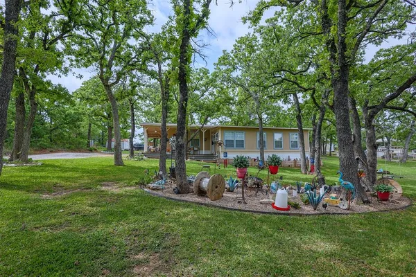 $580,000 | 309 Tejas Trail, Springtown, TX 76082
