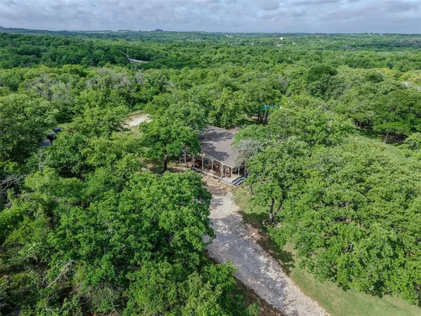 $580,000 | 309 Tejas Trail, Springtown, TX 76082