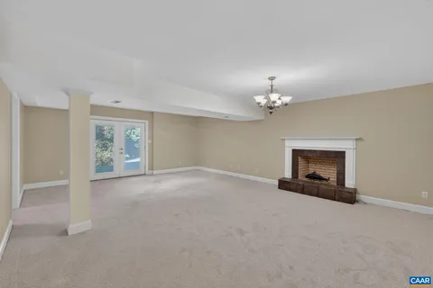 $879,900 | 446 Peacock Drive, Charlottesville, VA 22903