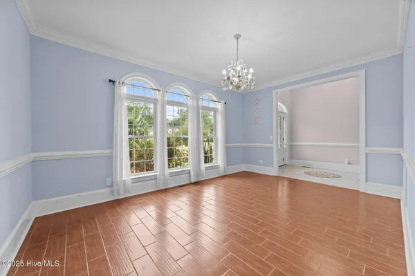 $599,999 | 414 Crown Drive, Washington, NC 27889