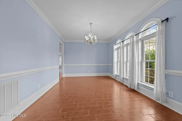 $642,999 | 414 Crown Drive, Washington, NC 27889