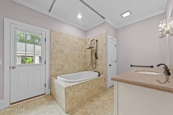 $599,999 | 414 Crown Drive, Washington, NC 27889