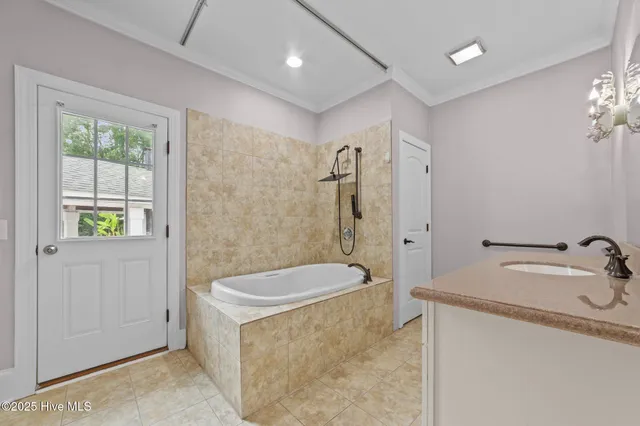 $642,999 | 414 Crown Drive, Washington, NC 27889