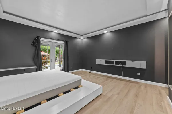 $599,999 | 414 Crown Drive, Washington, NC 27889