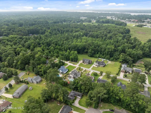 $599,999 | 414 Crown Drive, Washington, NC 27889