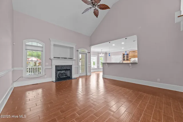 $642,999 | 414 Crown Drive, Washington, NC 27889