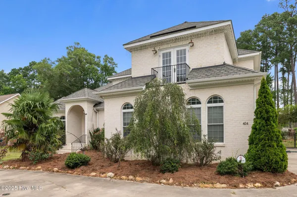 $599,999 | 414 Crown Drive, Washington, NC 27889