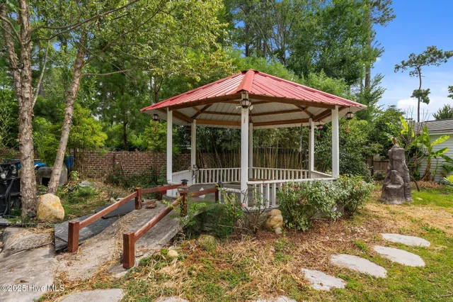 $642,999 | 414 Crown Drive, Washington, NC 27889