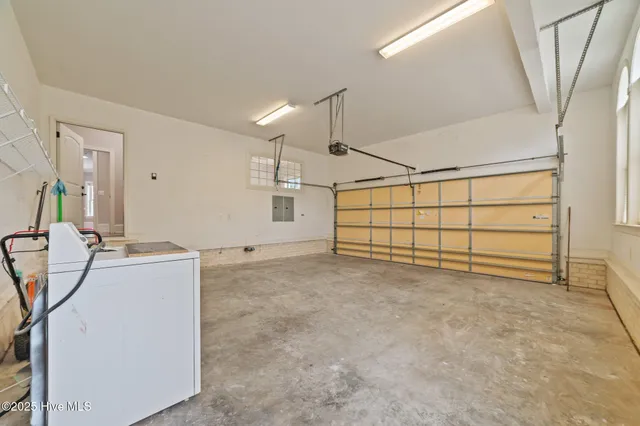 $642,999 | 414 Crown Drive, Washington, NC 27889