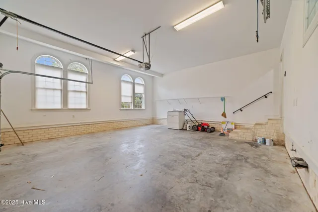 $642,999 | 414 Crown Drive, Washington, NC 27889