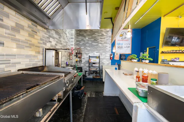 $299,900 | 301 Ontario Street, Albany, NY 12208