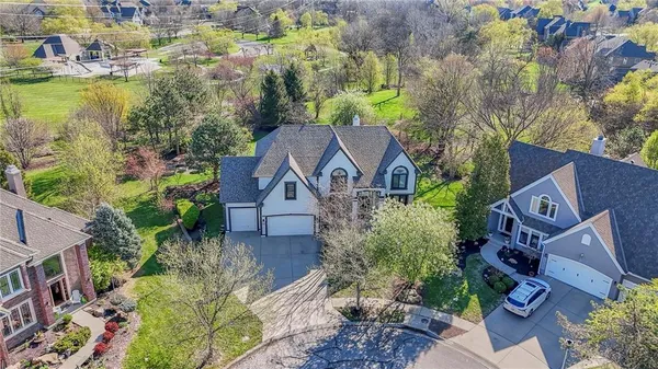 $875,000 | 14413 Perry Street, Overland Park, KS 66221
