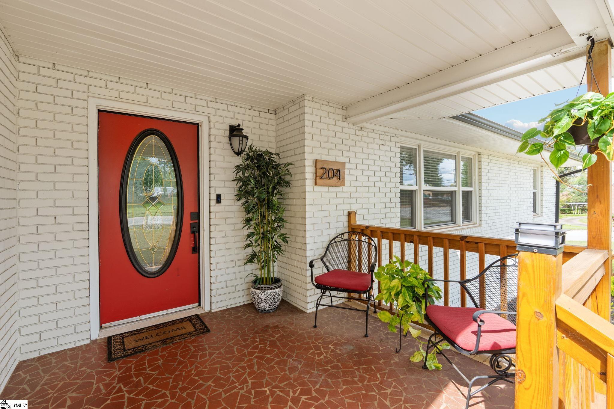 204 Greenacre Road Greenville, SC 29607 - Photo 2 of 45