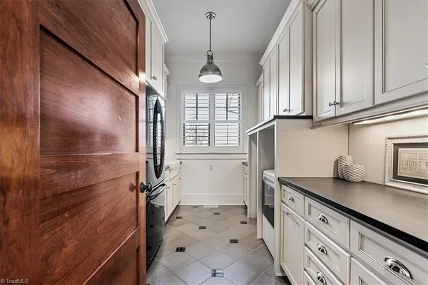 $2,400,000 | 5787 Meadow Pond Court, Summerfield, NC 27358