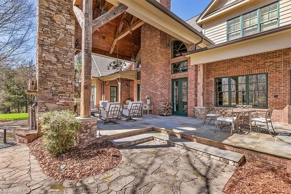 $2,400,000 | 5787 Meadow Pond Court, Summerfield, NC 27358