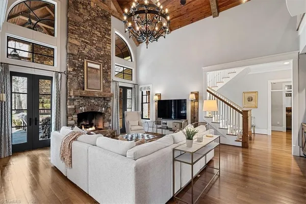 $2,400,000 | 5787 Meadow Pond Court, Summerfield, NC 27358