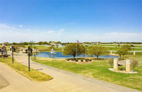$7,900 | 18060 Forrest Drive, Whitney, TX 76692