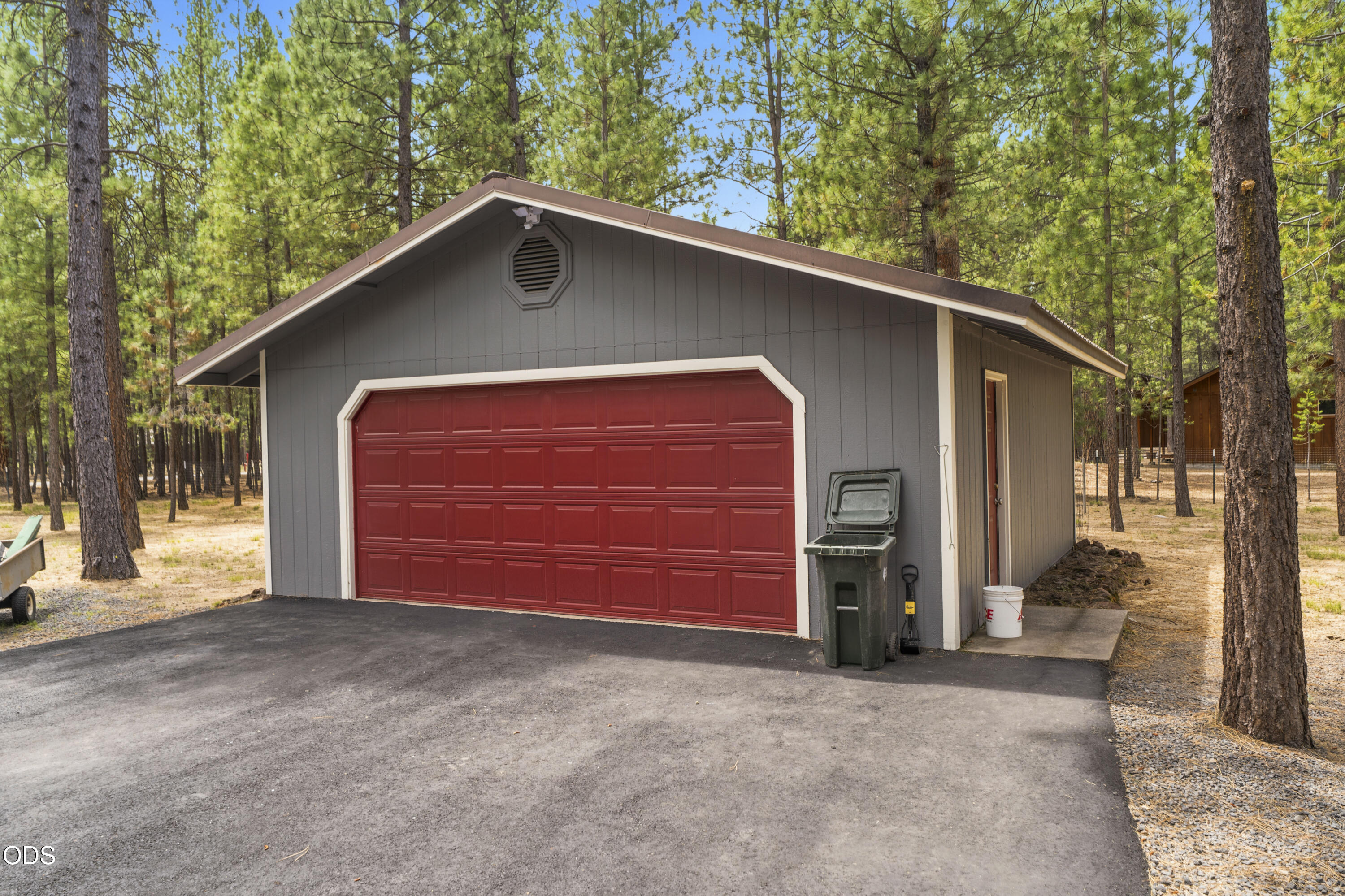 14870 Springwood Road La Pine, OR 97739 - Photo 34 of 49