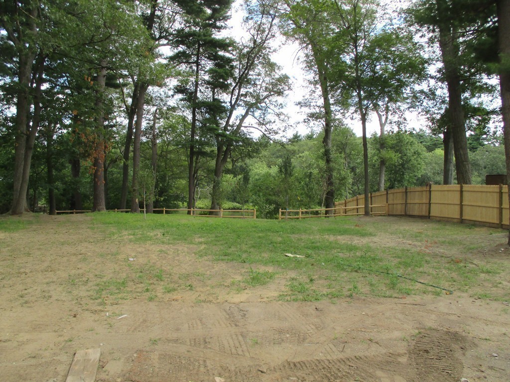 85 Bridle Road Billerica, MA 01821 - Photo 14 of 17 Gallery Image 14