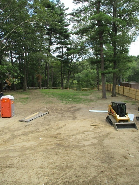 85 Bridle Road Billerica, MA 01821 - Photo 15 of 17 Gallery Image 15