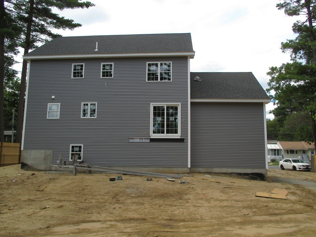 85 Bridle Road Billerica, MA 01821 - Photo 3 of 17 Gallery Image 3