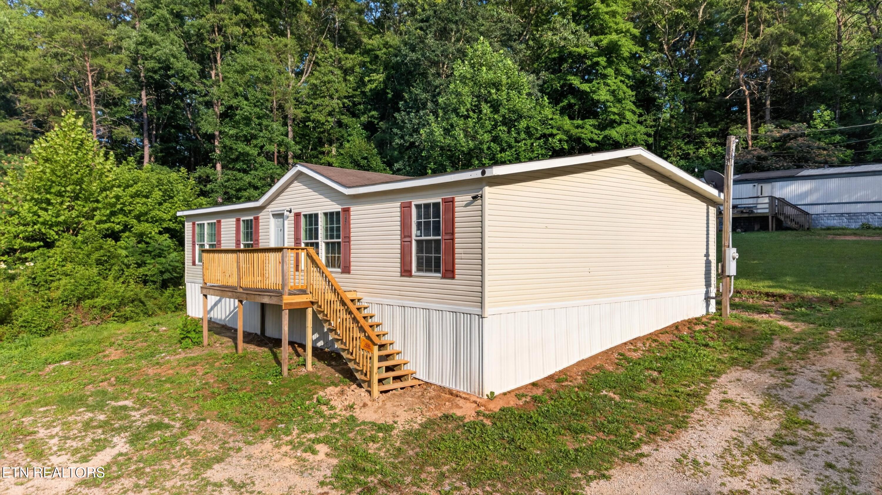 137 Morrison Subdivision Road Oakdale, TN 37829 - Photo 4 of 29 003-137MorrisonSubdivisionRoad-Oakdale-T