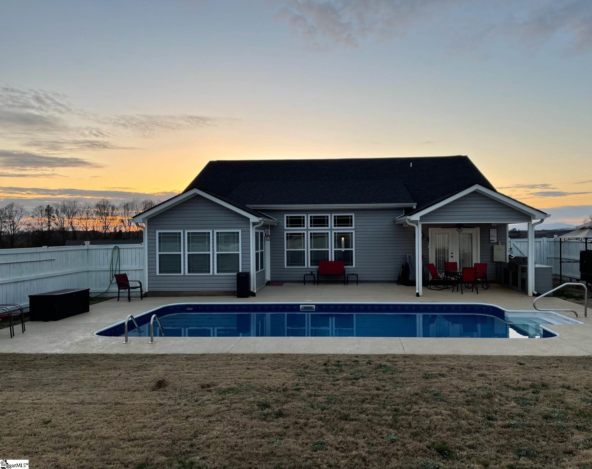 447 Roys Place Wellford, SC 29385 - Photo 1 of 24