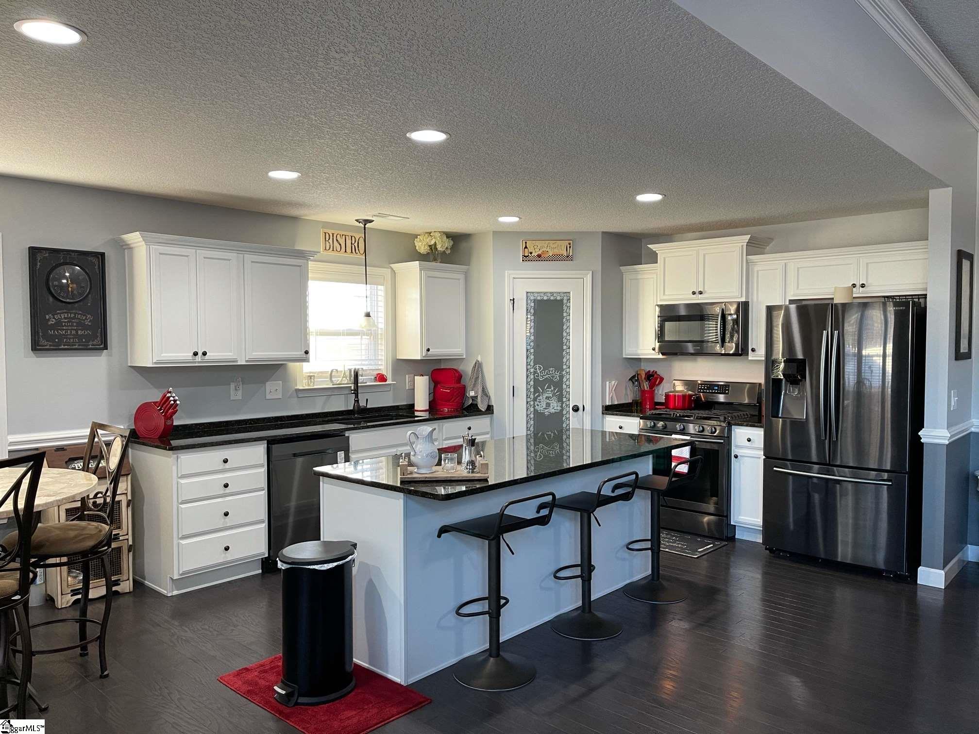 447 Roys Place Wellford, SC 29385 - Photo 8 of 24