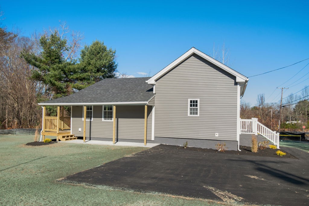 21 Hill Farm Road Coventry, RI 02816 - Photo 4 of 25