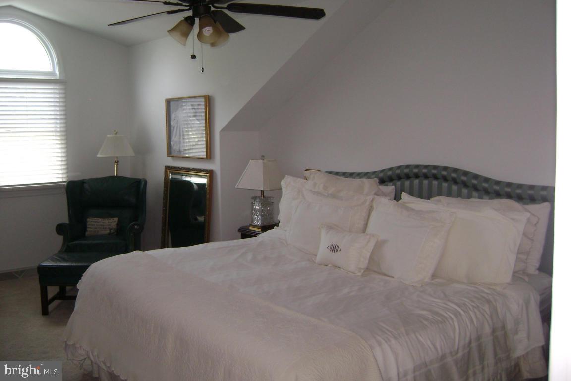 136 Pepperton Court Lititz, PA 17543 - Photo 22 of 39 Gallery Image 22
