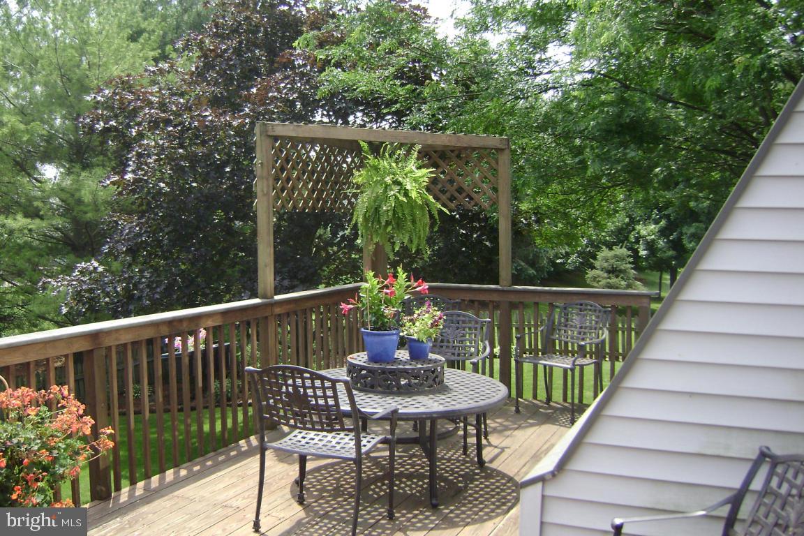 136 Pepperton Court Lititz, PA 17543 - Photo 34 of 39 Gallery Image 34