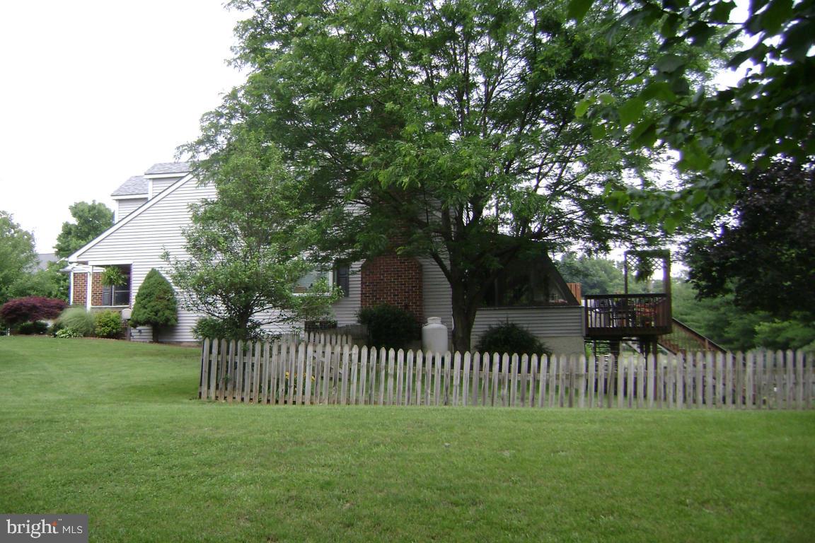 136 Pepperton Court Lititz, PA 17543 - Photo 38 of 39 Gallery Image 38