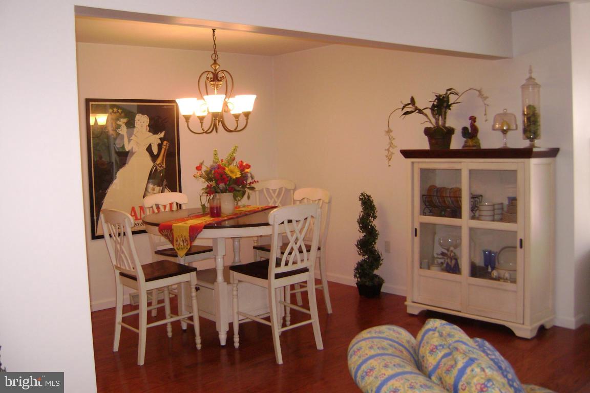 136 Pepperton Court Lititz, PA 17543 - Photo 6 of 39 Gallery Image 6