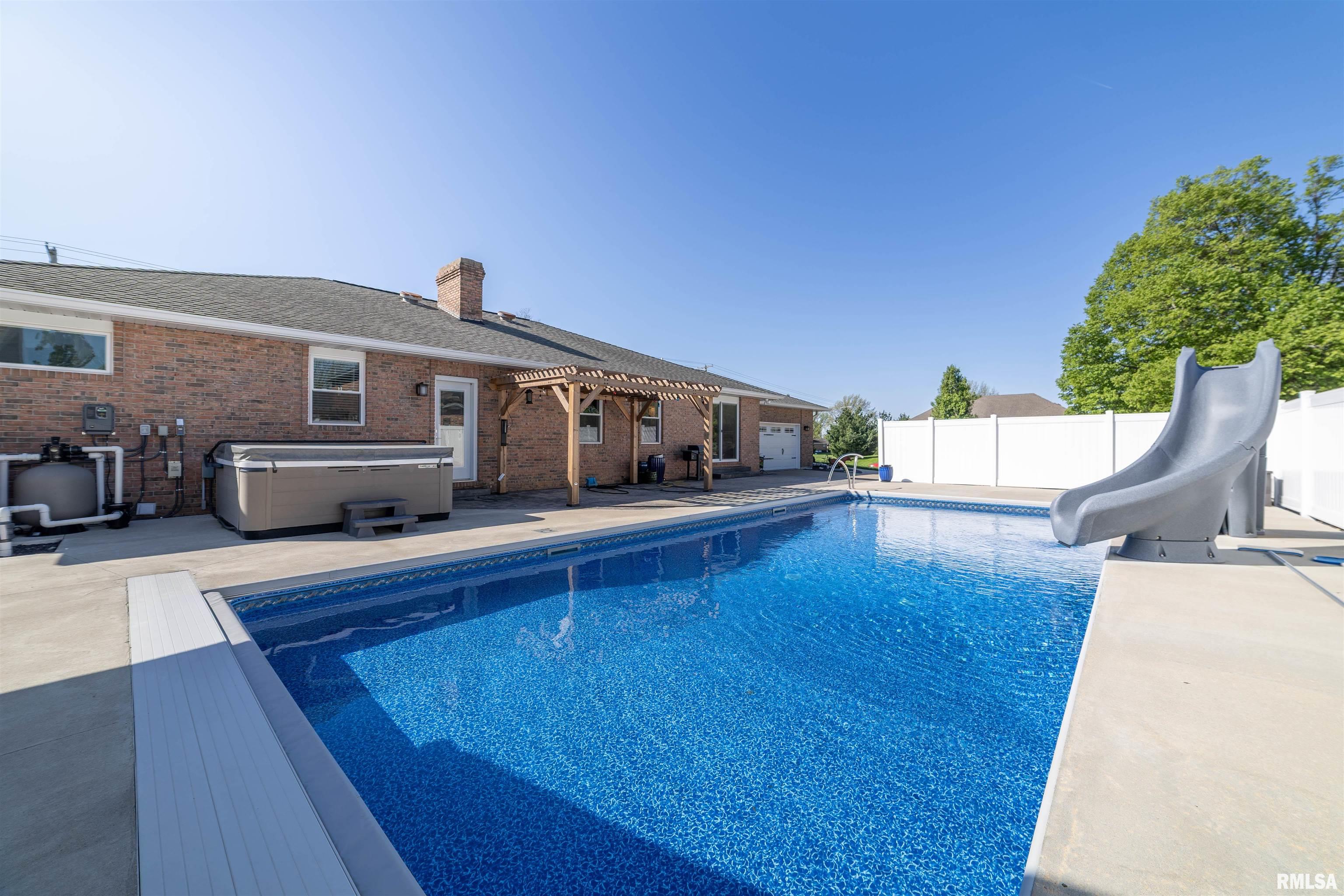 1006 Abbey Ridge Court Quincy, IL 62305 - Photo 43 of 45