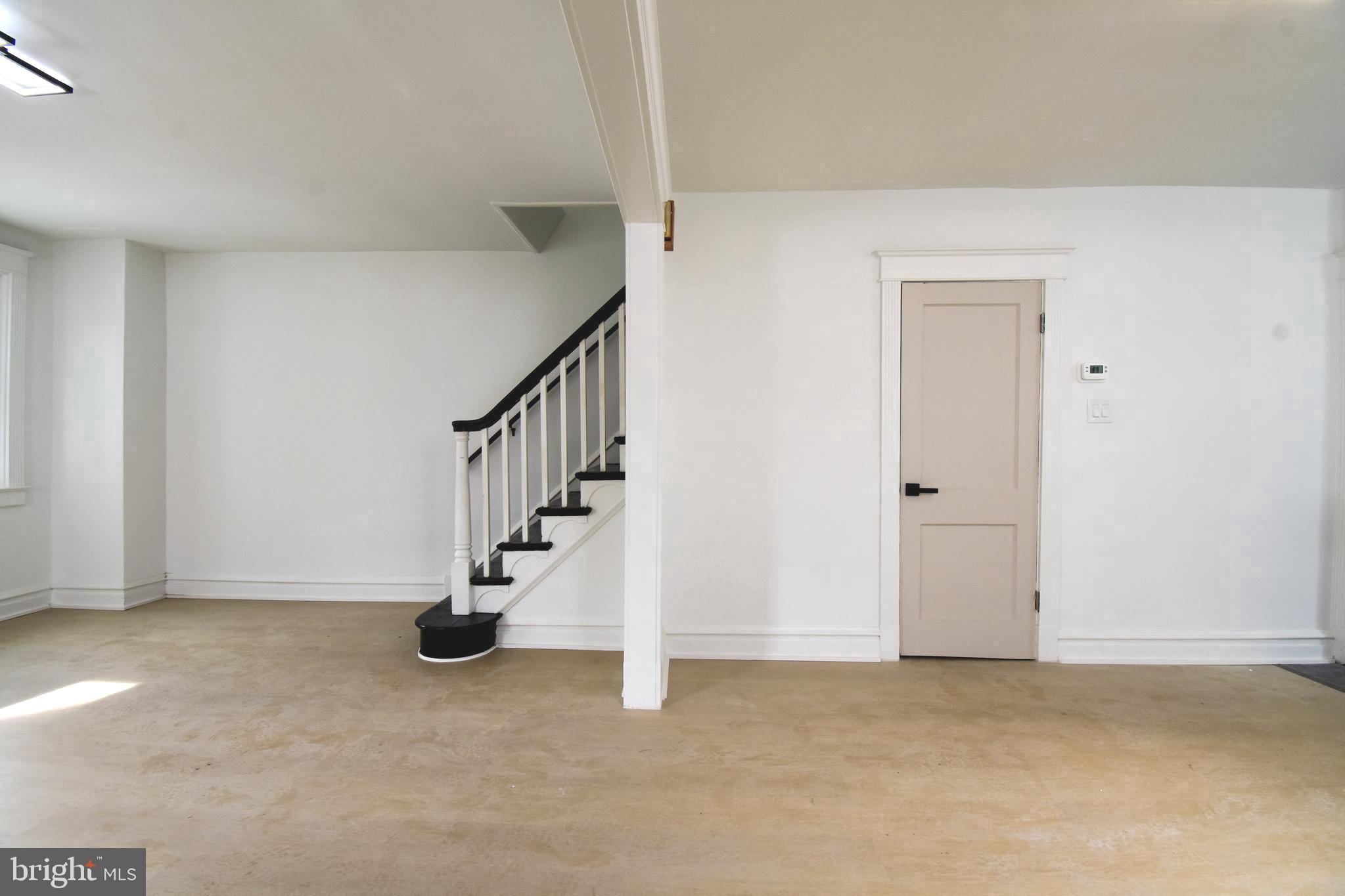 247 Heather Road Upper Darby, PA 19082 - Photo 3 of 24