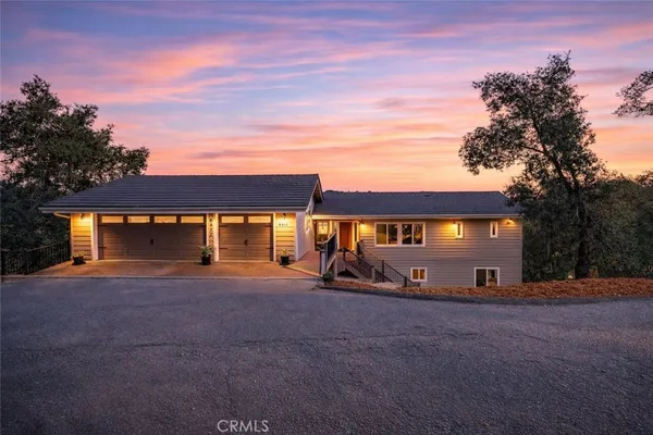 front view of house with the view of house