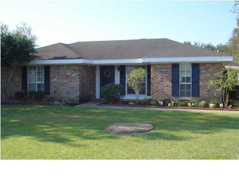 708 Canberra Road Lafayette, LA 70503 - Photo 1 of 8 Primary Photo