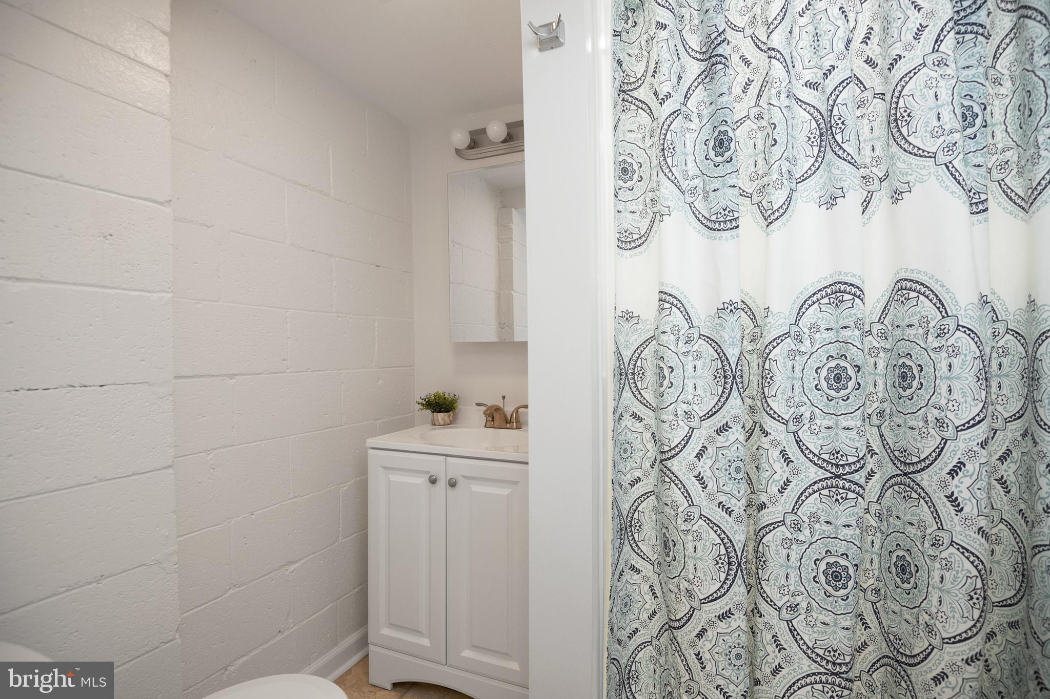 1545 Dellsway Road Towson, MD 21286 - Photo 28 of 35 Second Full Bath
